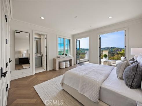 1 Shell Beach , Newport Coast, CA