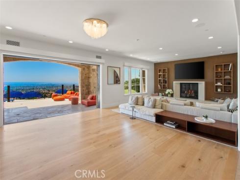 9 Pelican Crest , Newport Coast, CA