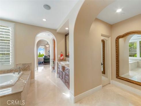 31 Overlook , Newport Coast, CA