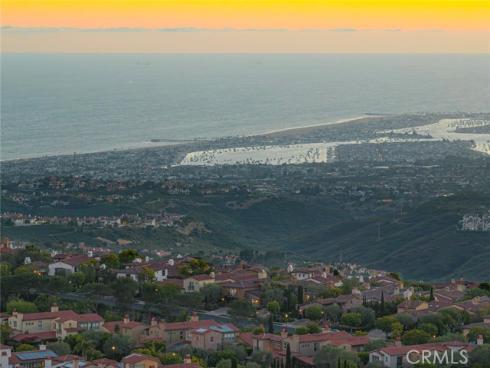 31 Overlook , Newport Coast, CA