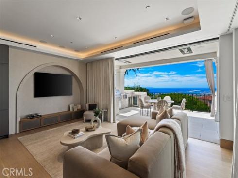 7 Sailview , Newport Coast, CA