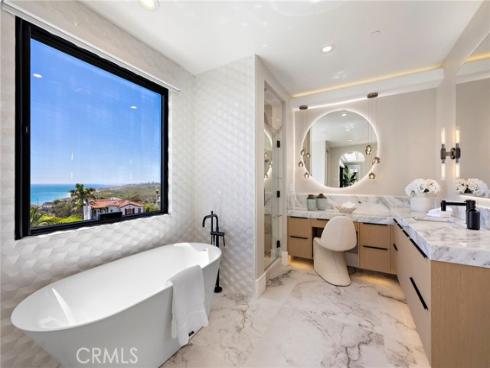 8  Baffin Bay  , Newport Coast, CA