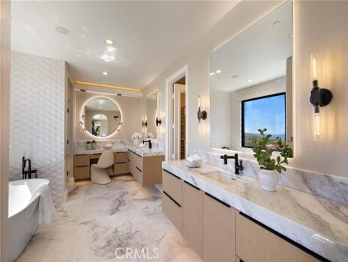8  Baffin Bay  , Newport Coast, CA