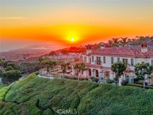 18 Sail Vista , Newport Coast, CA