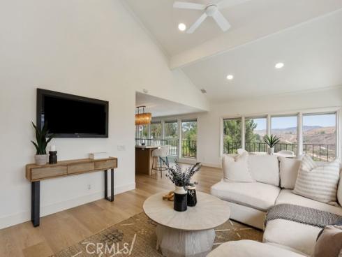 10181 Overhill Drive, North Tustin, CA