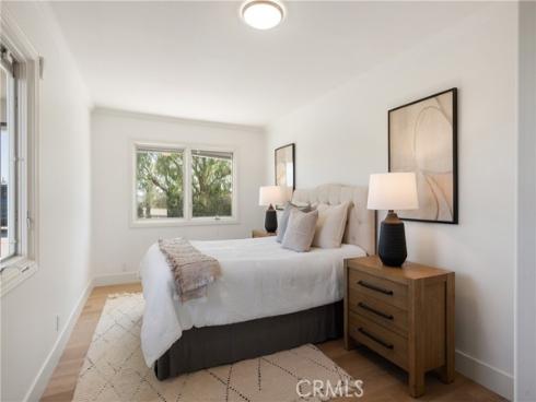 10181 Overhill Drive, North Tustin, CA