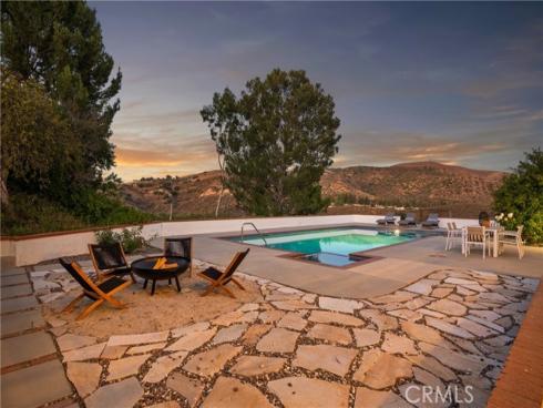 10181 Overhill Drive, North Tustin, CA