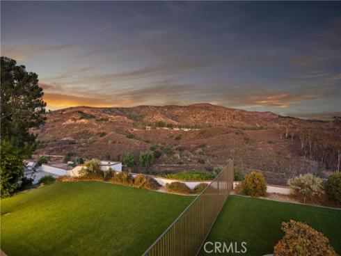 10181 Overhill Drive, North Tustin, CA