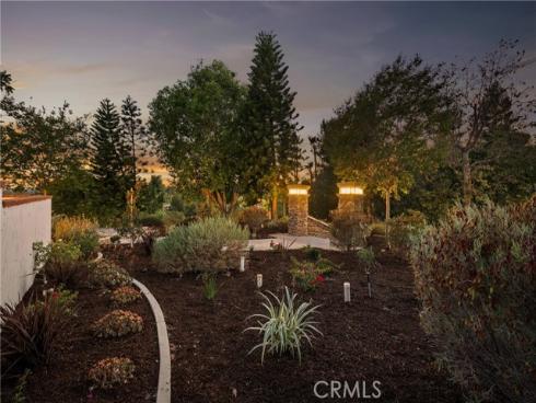 10181 Overhill Drive, North Tustin, CA