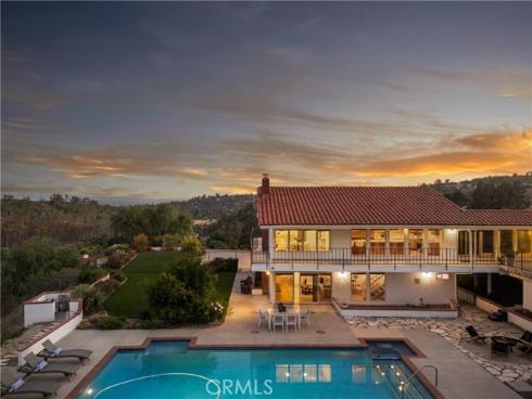 10181  Overhill   Drive, North Tustin, CA
