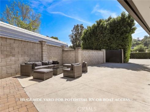 10372 Crawford Canyon Road, North Tustin, CA