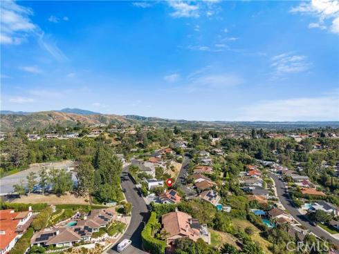 1312 Peacock Hill , North Tustin, CA