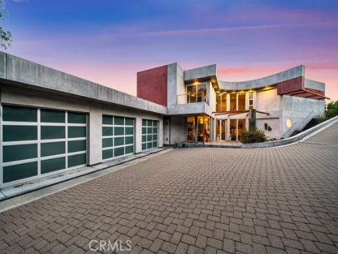 10182 Cowan Heights Drive, North Tustin, CA