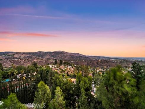10182 Cowan Heights Drive, North Tustin, CA