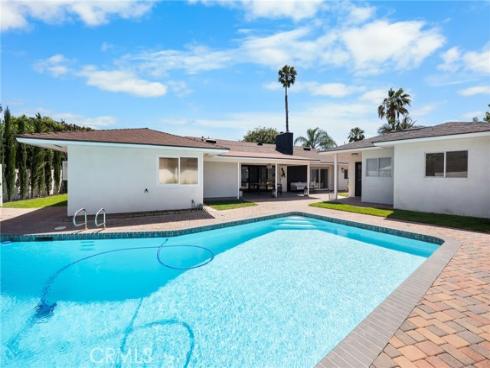 18161 Blue Ridge , North Tustin, CA