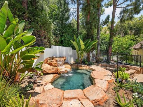 1812 Overview Circle, North Tustin, CA