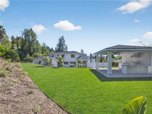 1301 Smokewood Drive, North Tustin, CA