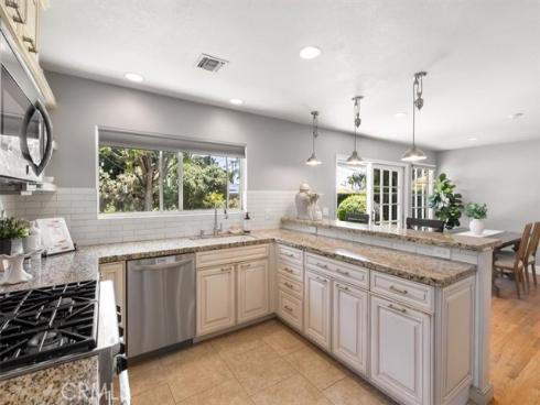 13352 Fairmont Way, North Tustin, CA