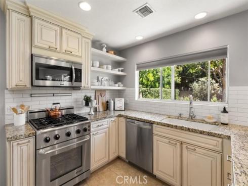 13352 Fairmont Way, North Tustin, CA