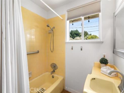 13352 Fairmont Way, North Tustin, CA