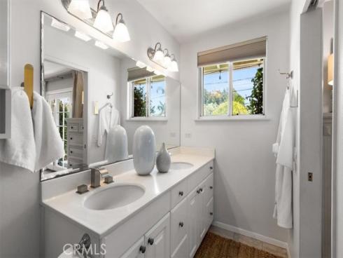 13352 Fairmont Way, North Tustin, CA