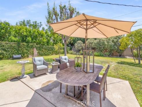 13352 Fairmont Way, North Tustin, CA