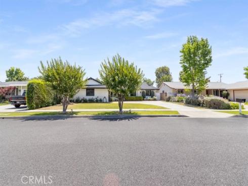 13352 Fairmont Way, North Tustin, CA