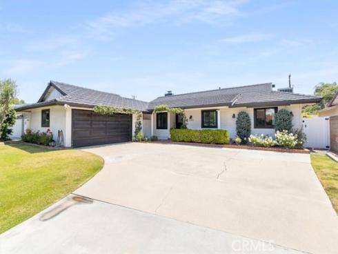 13352 Fairmont Way, North Tustin, CA