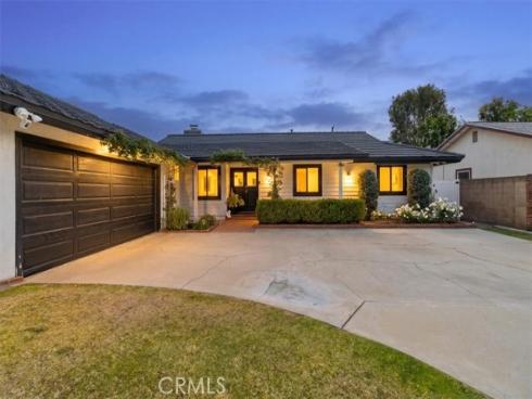13352 Fairmont Way, North Tustin, CA