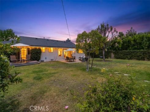 13352 Fairmont Way, North Tustin, CA