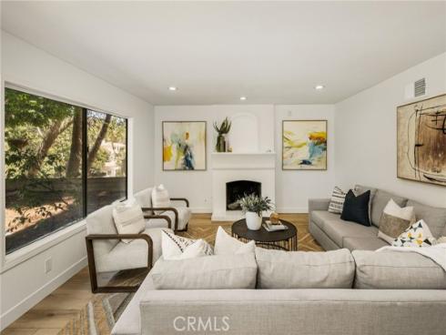 1281 Country Hills , North Tustin, CA