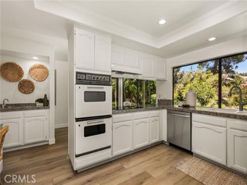 1281 Country Hills , North Tustin, CA