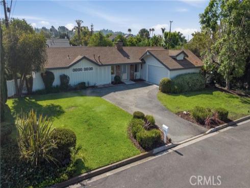 13032 Earlham , North Tustin, CA