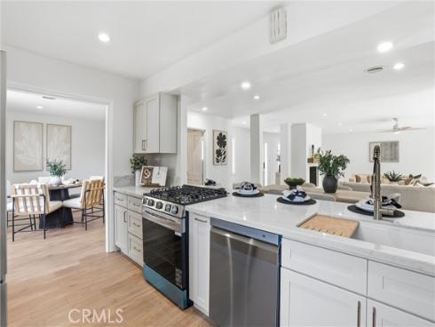 13032 Earlham , North Tustin, CA