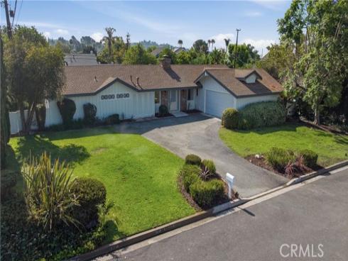 13032 Earlham , North Tustin, CA