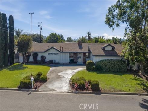 13032 Earlham , North Tustin, CA