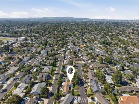 13032 Earlham , North Tustin, CA