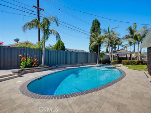 17372 Rainier Drive , North Tustin, CA