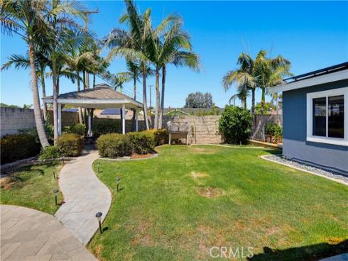 17372 Rainier Drive , North Tustin, CA