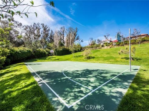 1052 Castlerock Lane, North Tustin, CA