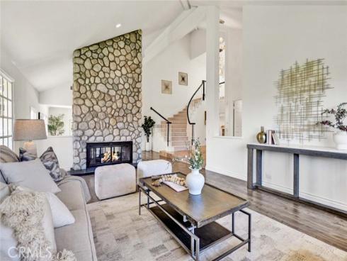 1052 Castlerock Lane, North Tustin, CA