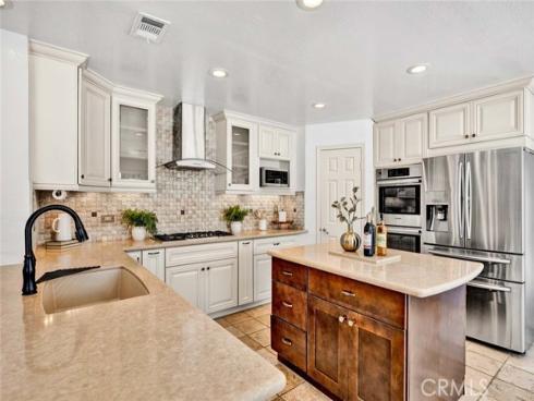 1052 Castlerock Lane, North Tustin, CA