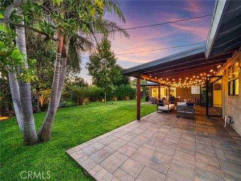 13981 Sandhurst Place, North Tustin, CA
