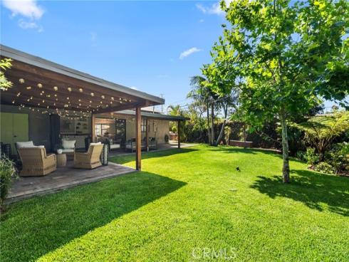 13981 Sandhurst Place, North Tustin, CA