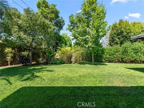 13981 Sandhurst Place, North Tustin, CA