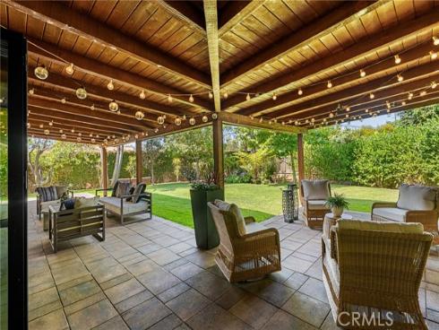 13981 Sandhurst Place, North Tustin, CA