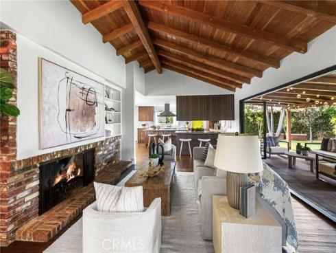 13981 Sandhurst Place, North Tustin, CA