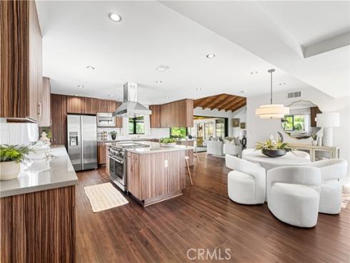 13981 Sandhurst Place, North Tustin, CA