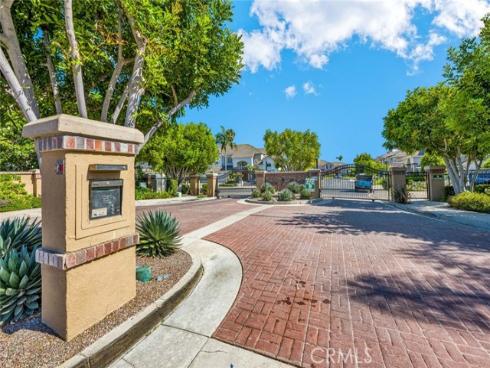 13671 Belle Rive , North Tustin, CA