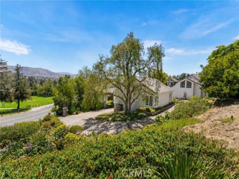 1881 Lemon Heights Drive